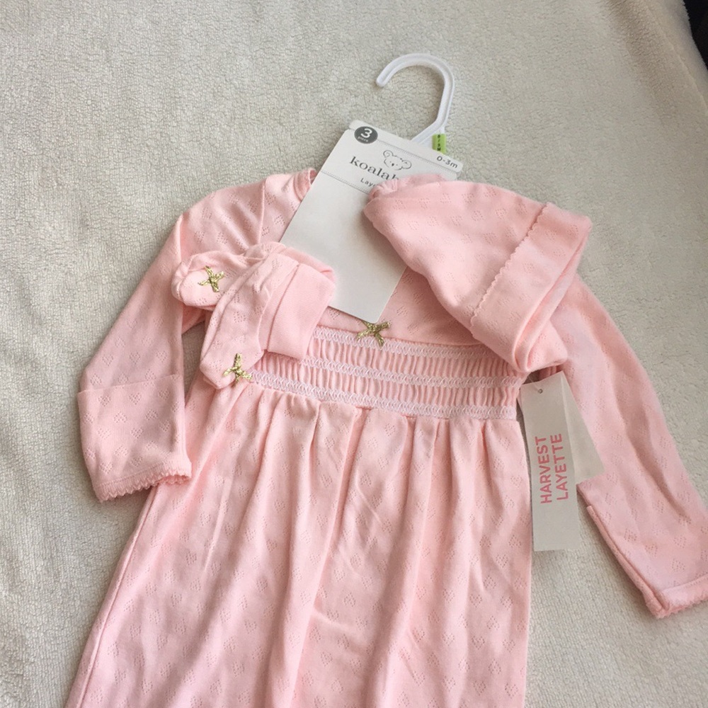Baby girl 0-3mos BUNDLE - Picture 2 of 5